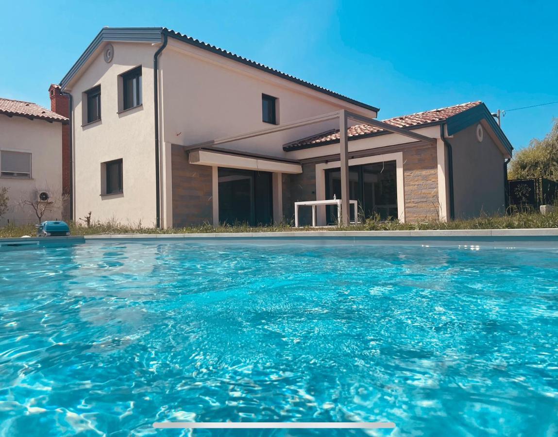 Paradise Villas With Swimming Pool Koper Exterior foto
